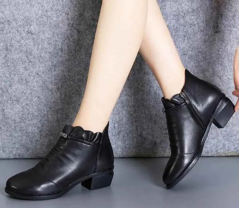 Fashion Leather Fur Ankle Boots Women's Casual Shoes WCS0206