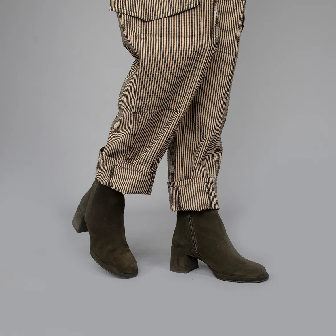 Mona Khaki Suede