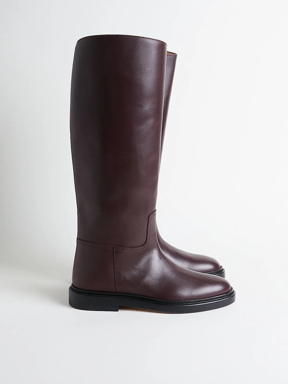 Riding Boot in Bordeaux Calf Leather