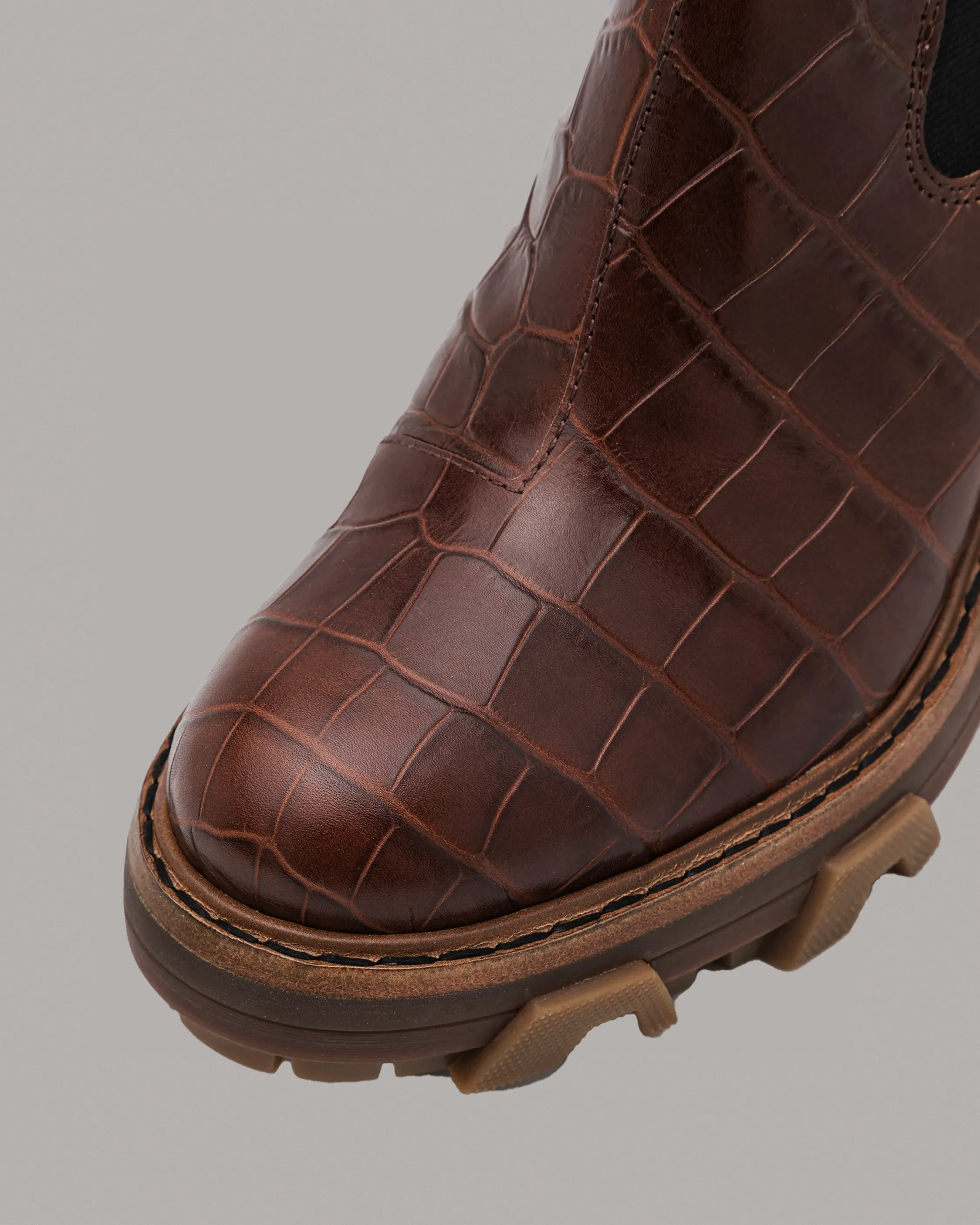 Shiloh Mid Chelsea Boots