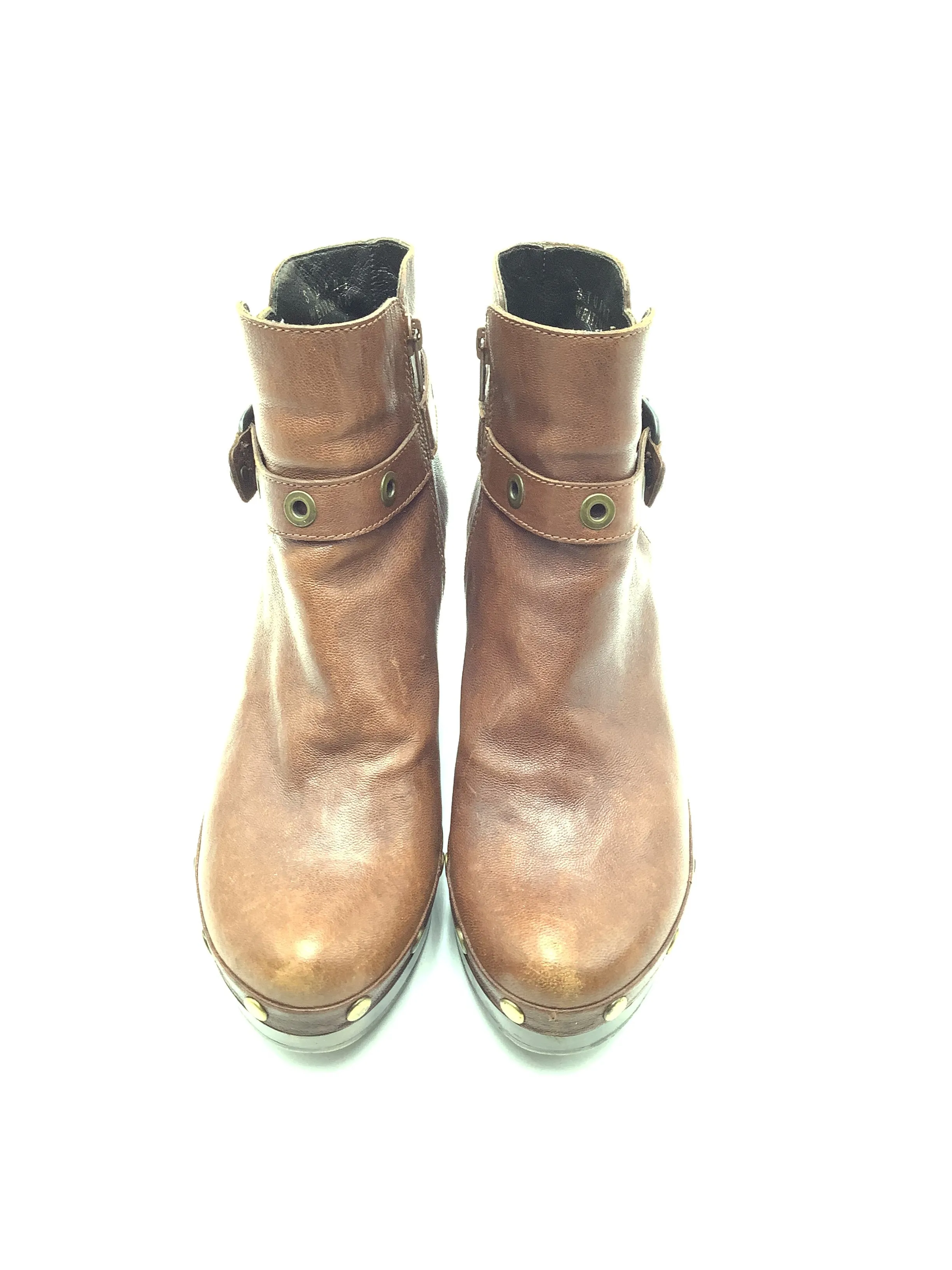 Stuart Weitzman Platform Ankle Bootie  Size: 8